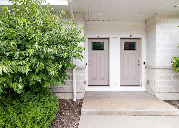 Luxury Downtown Townhome Unit 7