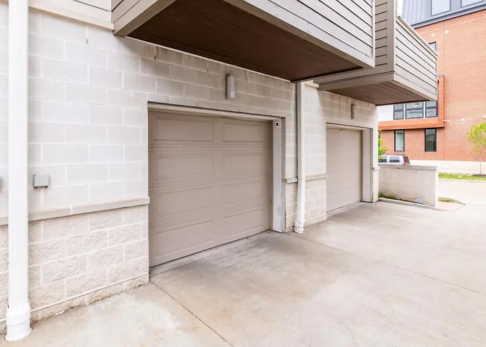 Luxury Downtown Townhome Unit 15